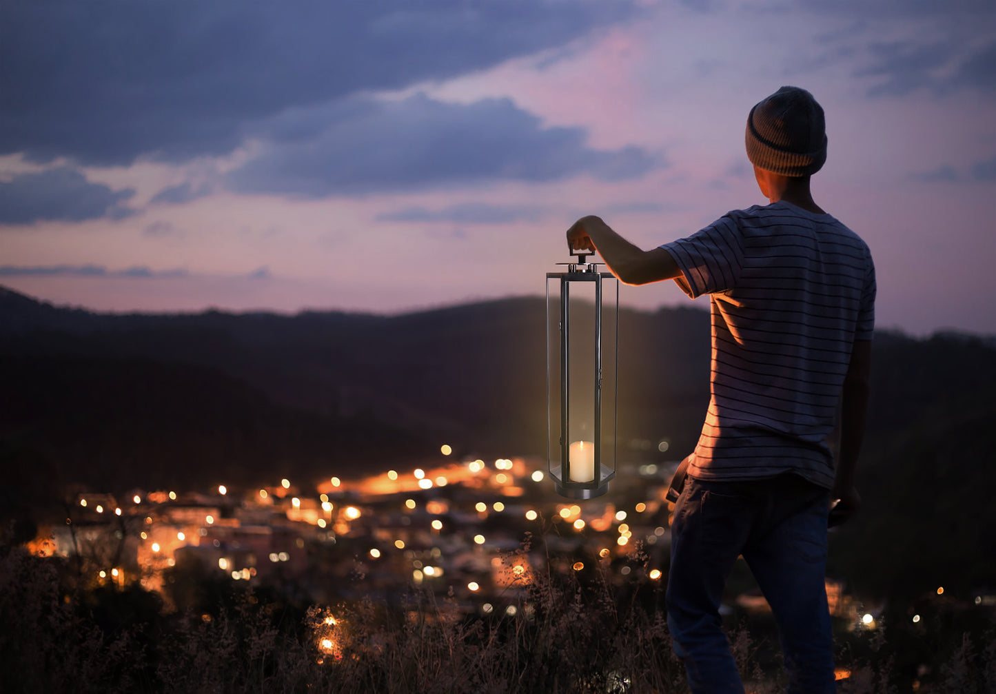 Hand-held portable lantern