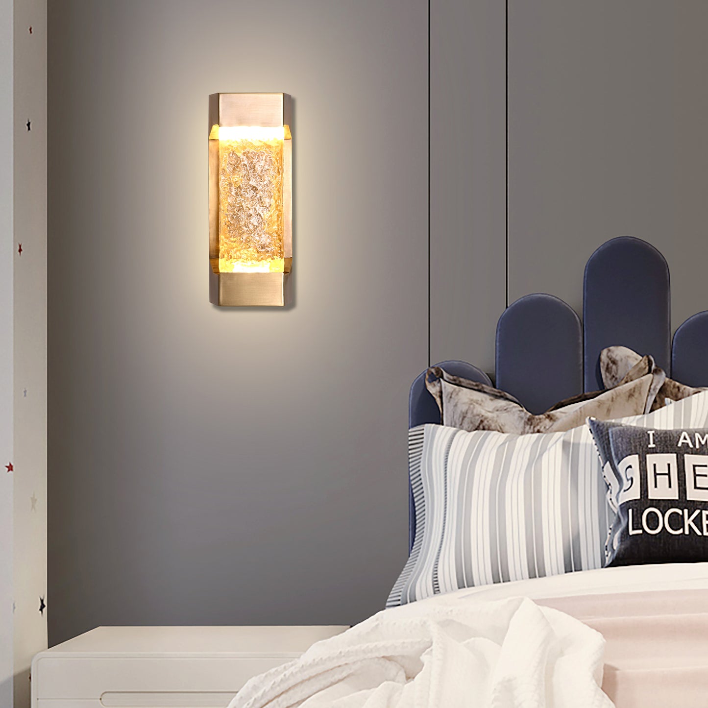 Modern Light Luxury Wall Lamp